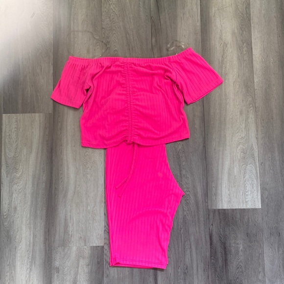 Pink Set - Picture 3 of 3